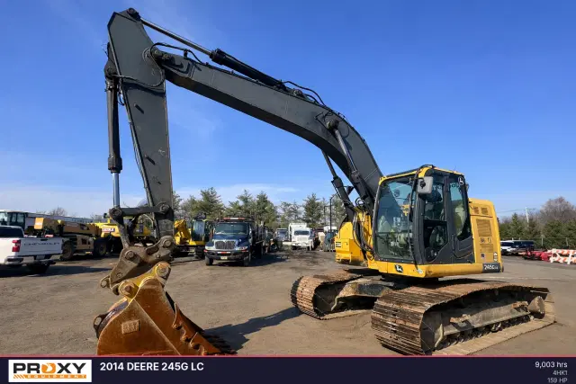 Image of John Deere 245G LC equipment image 1