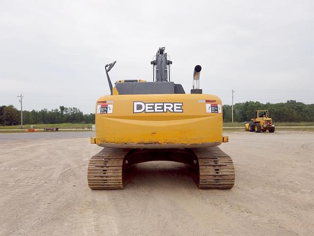 Image of John Deere 250G LC equipment image 3