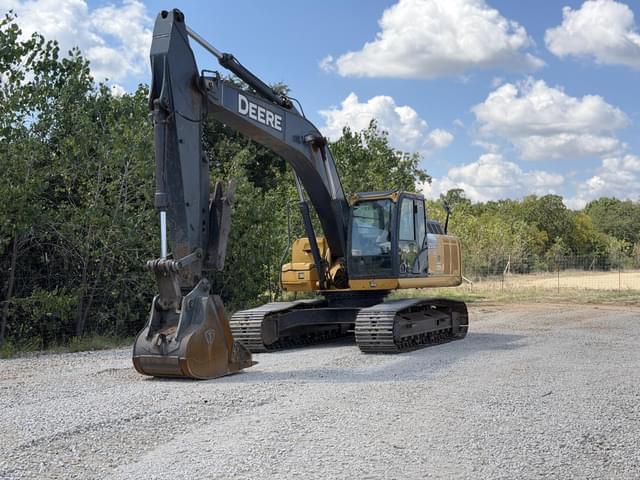 Image of John Deere 250G LC equipment image 1
