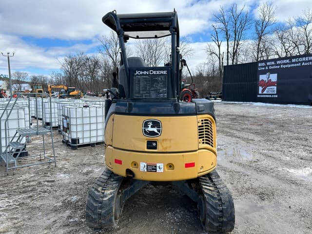 Image of John Deere 27D equipment image 2