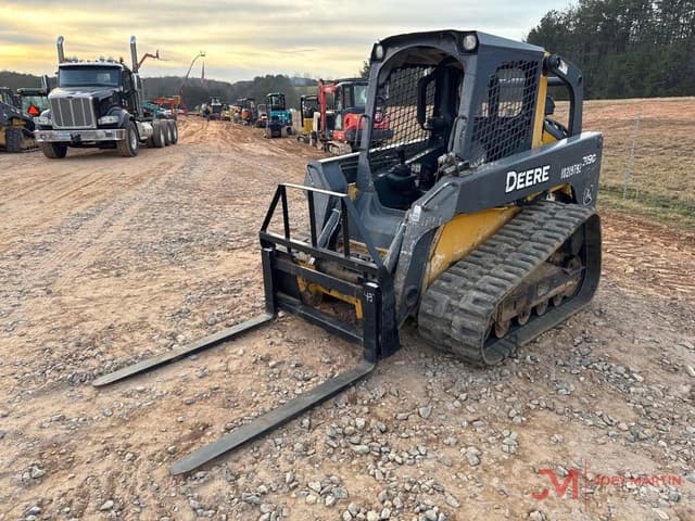 Image of John Deere 319D equipment image 1