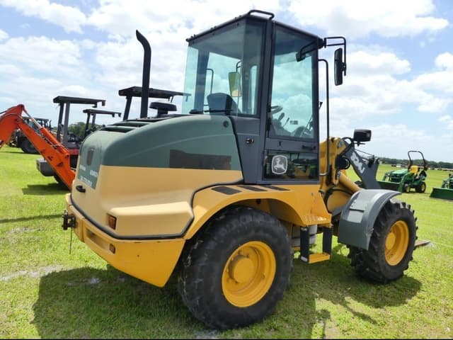 Image of John Deere 324J equipment image 2