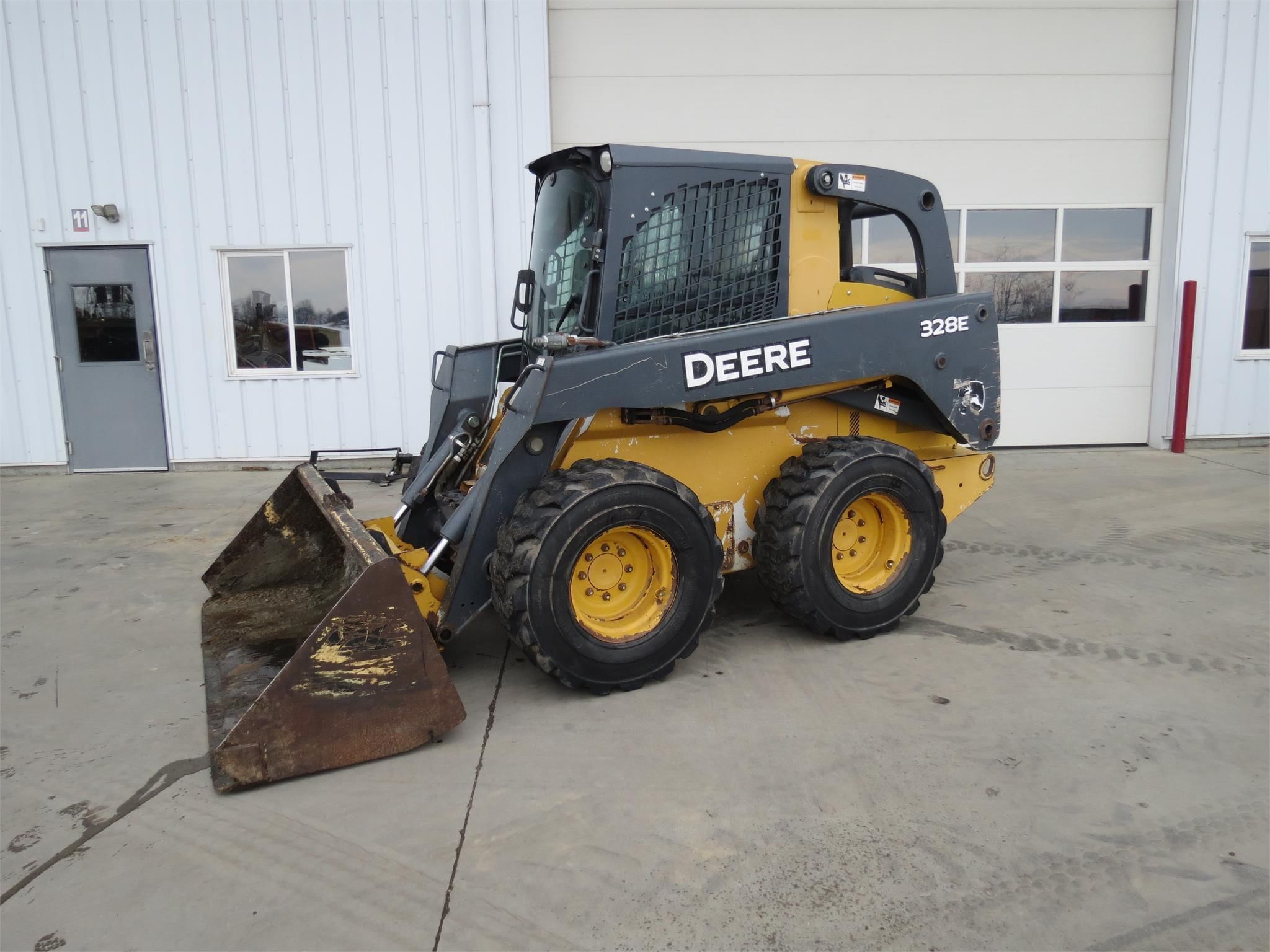 2014 John Deere 328E Equipment Image0