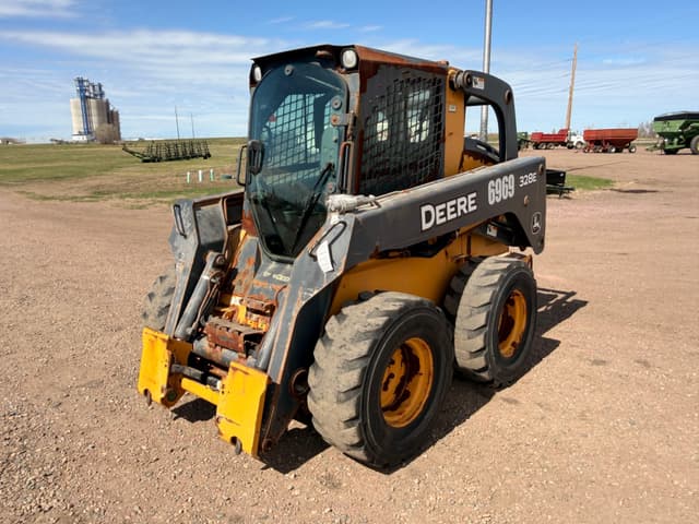 Image of John Deere 328E equipment image 1