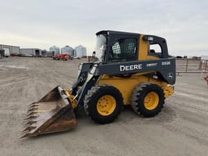 2014 John Deere 332E Image
