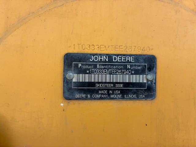 Image of John Deere 333E equipment image 1
