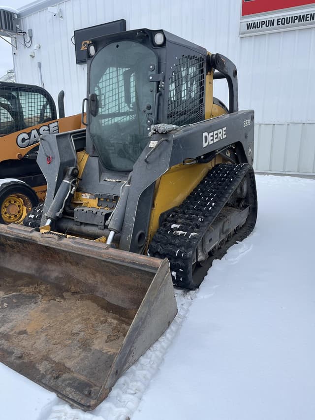 Image of John Deere 333E equipment image 2