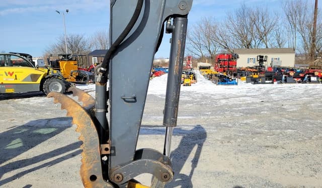 Image of John Deere 35G equipment image 3