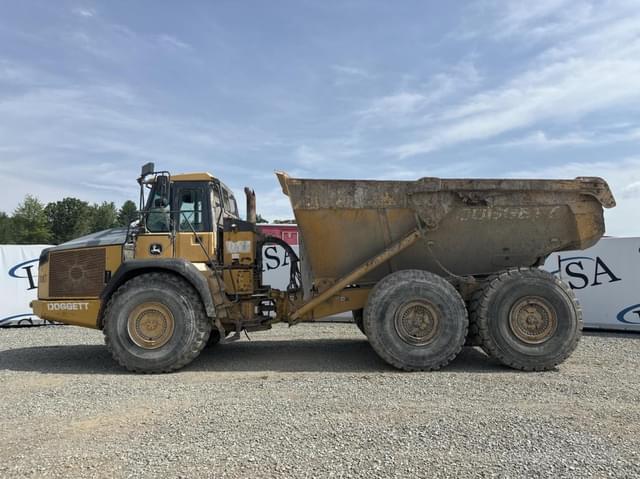 Image of John Deere 460E equipment image 1
