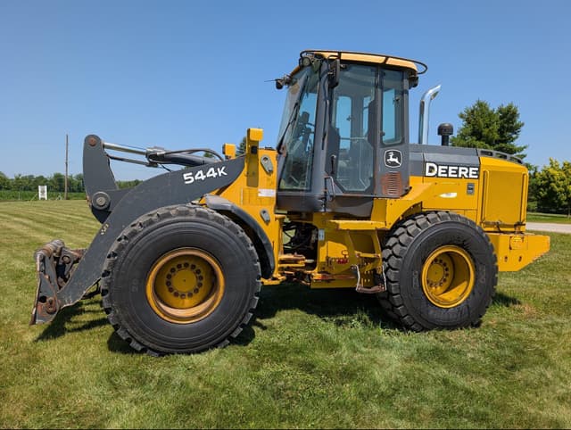 Image of John Deere 544K equipment image 1