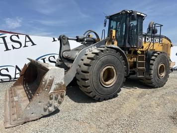 Main image John Deere 824K