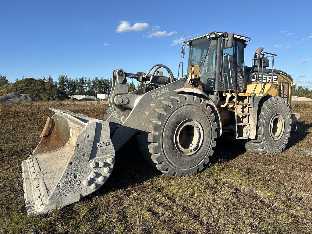 Image of John Deere 824K Primary image