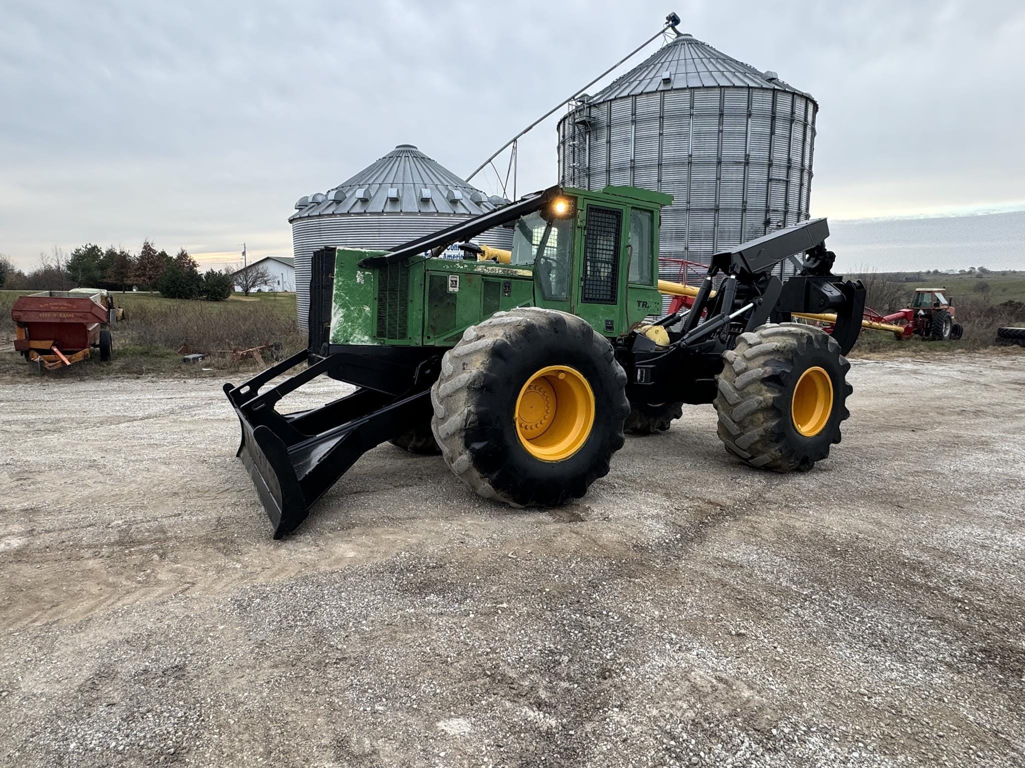 Main image John Deere 848H
