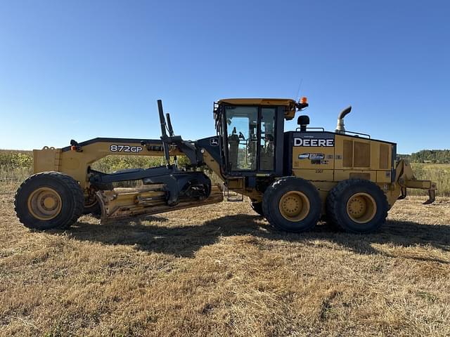 Image of John Deere 872GP equipment image 1