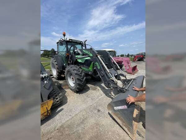 Image of Deutz-Fahr Agrofarm 410 equipment image 2