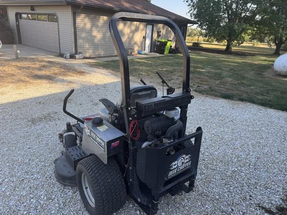 Image of Dixie Chopper Silver Eagle 2760 equipment image 1