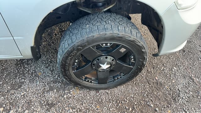 Image of Dodge Ram 1500 equipment image 3