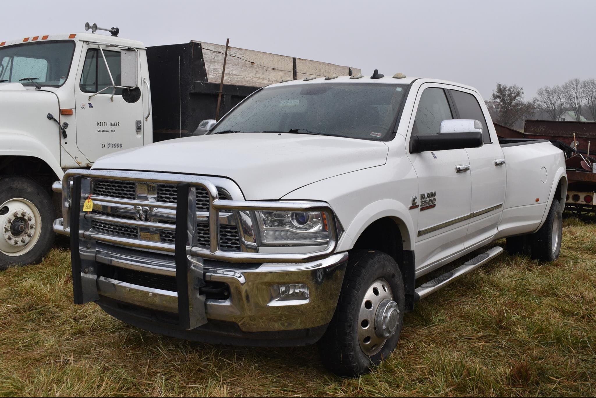 2014 Dodge Ram 3500 Equipment Image0