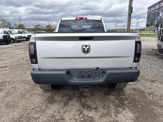 Image of Dodge Ram 3500 equipment image 2