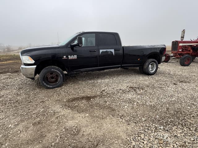 Image of Dodge Ram 3500 equipment image 1