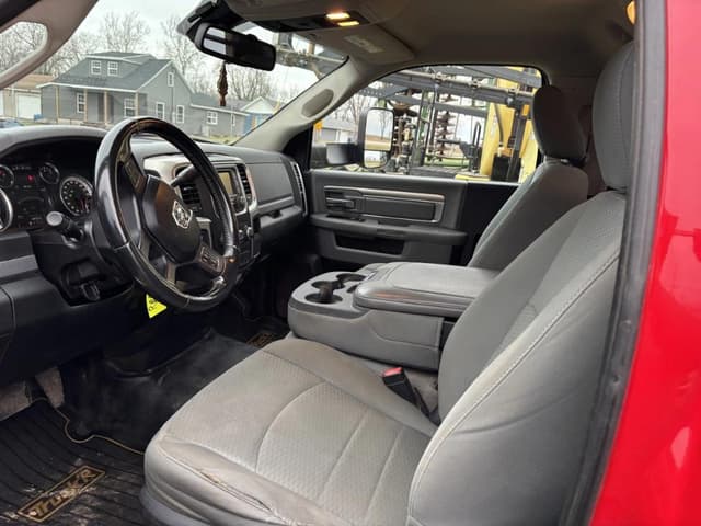 Image of Dodge Ram 3500 equipment image 4