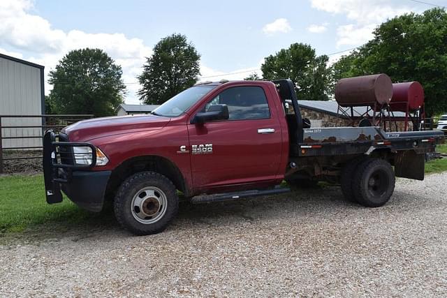 Image of Dodge Ram 3500 equipment image 3