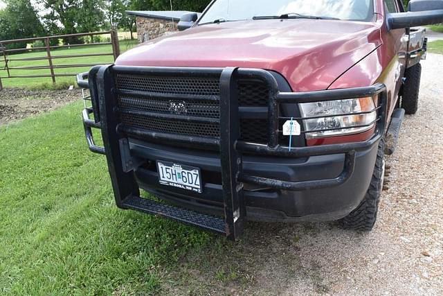 Image of Dodge Ram 3500 equipment image 4