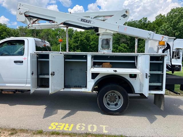 Image of Dodge Ram 5500 equipment image 2