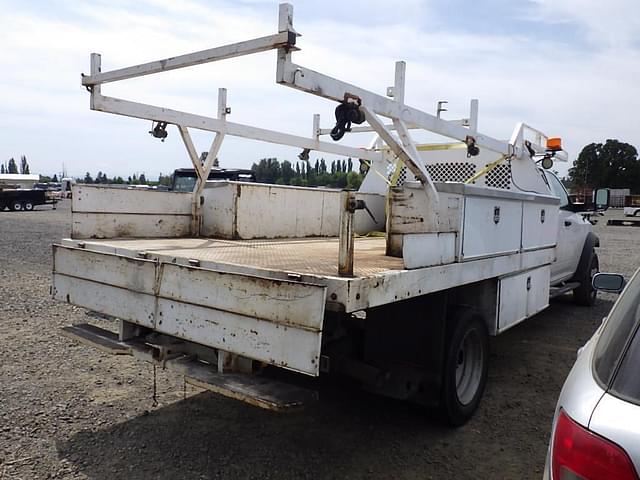 Image of Dodge Ram 5500 equipment image 2