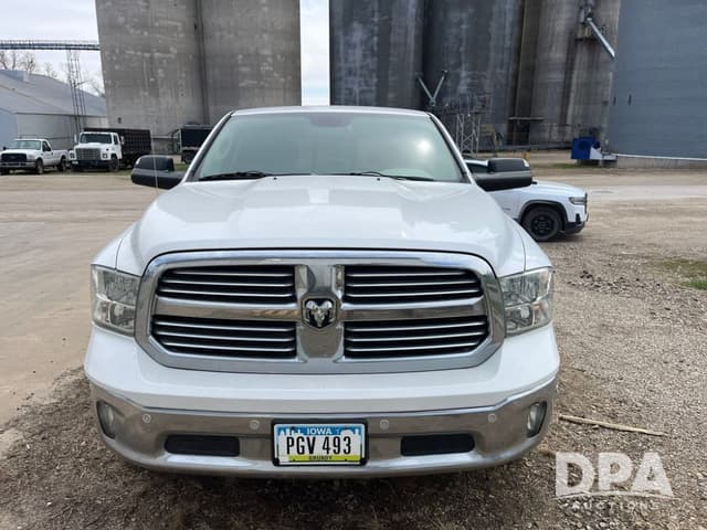 Image of Dodge Ram 1500 equipment image 1
