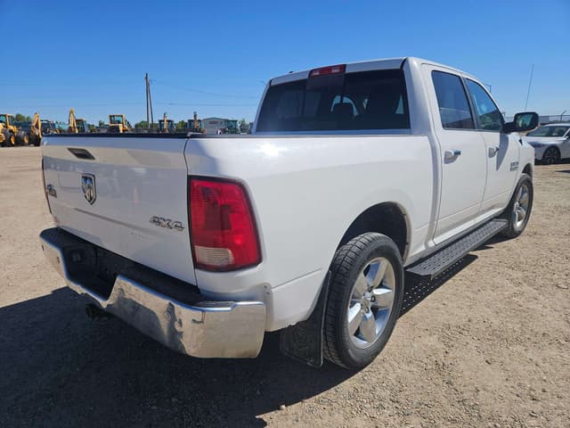 Image of Dodge Ram 1500 equipment image 4