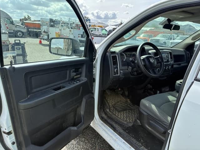 Image of Dodge Ram 1500 equipment image 3
