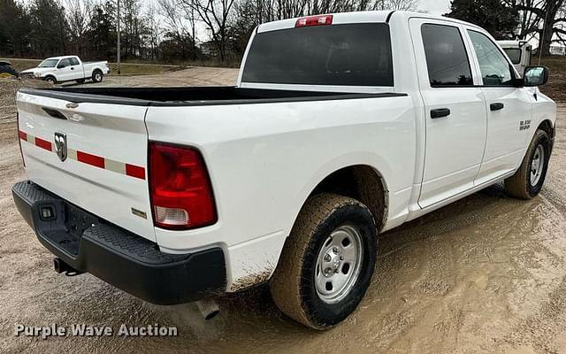 Image of Dodge Ram 1500 equipment image 4