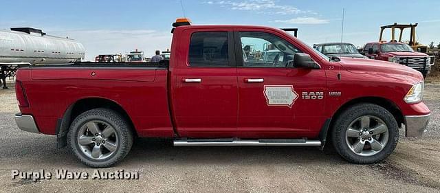 Image of Dodge Ram 1500 equipment image 3