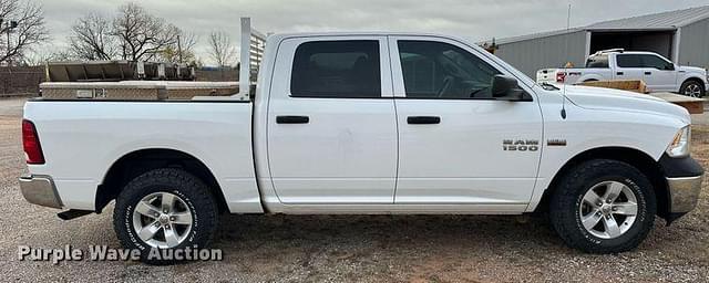 Image of Dodge Ram 1500 equipment image 3