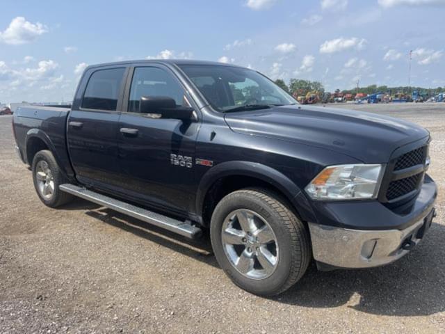 Image of Dodge Ram 1500 equipment image 3