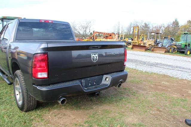 Image of Dodge Ram 1500 equipment image 2