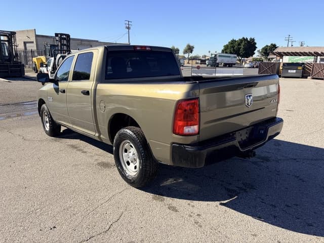 Image of Dodge Ram 1500 equipment image 3