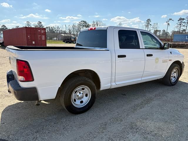 Image of Dodge Ram 1500 equipment image 3