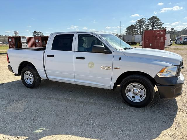 Image of Dodge Ram 1500 equipment image 4