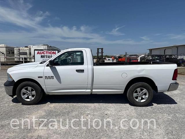 Image of Dodge Ram 1500 equipment image 1