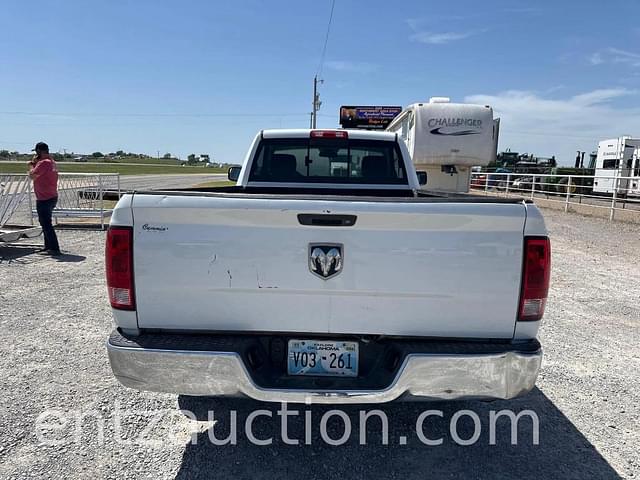 Image of Dodge Ram 1500 equipment image 3