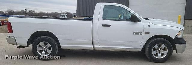 Image of Dodge Ram 1500 equipment image 3