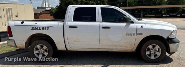 Image of Dodge Ram 1500 equipment image 3