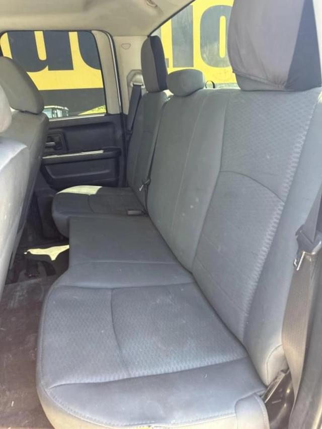 Image of Dodge Ram 1500 equipment image 4