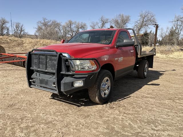 Image of Dodge Ram 2500 equipment image 3