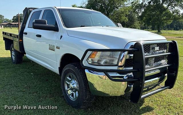 Image of Dodge Ram 2500 equipment image 2