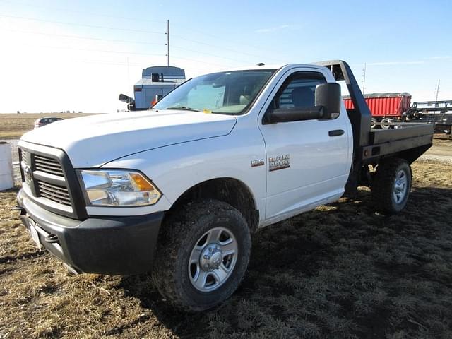 Image of Dodge Ram 2500 equipment image 4