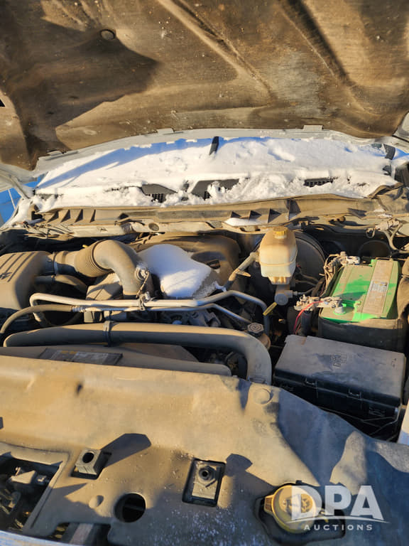 Image of Dodge Ram 2500 equipment image 4