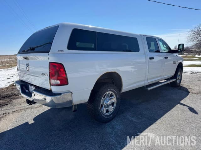 Image of Dodge Ram 2500 equipment image 2